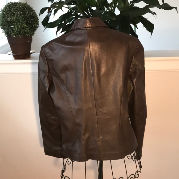 Vintage brown leather jacket - Picture 3 of 8